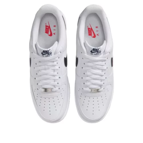 Nike Air Force 1 Low '07 LV8 Team USA World Cup nízke streetové tenisky — produktová fotografia na bielom pozadí, bočný pohľad