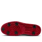 Jordan 1 Low Golf Spiked Chicago nízke streetové tenisky — produktová fotografia na bielom pozadí, bočný pohľad