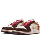 Jordan 1 Low SE Year of the Horse nízke streetové tenisky — produktová fotografia na bielom pozadí, bočný pohľad