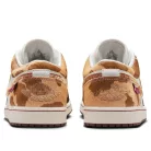 Jordan 1 Low SE Year of the Horse nízke streetové tenisky — produktová fotografia na bielom pozadí, bočný pohľad