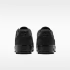 Nike Air Force 1 '07 Triple Black (W) nízke streetové tenisky čierne — produktová fotografia na bielom pozadí, bočný pohľad