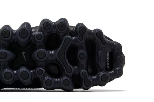Nike Air Liquid Max Triple Black pánske nízke mestské tenisky čierne