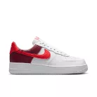 Nike Air Force 1 Low '07 White Light Crimson Gold Charm Bracelet dámske nízke streetové tenisky biele-červené — produktová fotografia na bielom pozadí, bočný