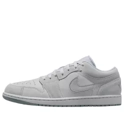 Jordan 1 Low SE Craft Wolf Grey nízke streetové tenisky sivé — produktová fotografia na bielom pozadí, bočný pohľad