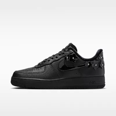 Nike Air Force 1 Low '07 Florette Black Off-Noir (Women's) dámske nízke mestské tenisky čierne