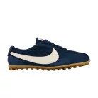 Nike Moon Shoe Midnight Navy Gum dámske nízke streetové tenisky tmavomodré — produktová fotografia na bielom pozadí, bočný pohľad