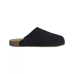 adidas Adimule Slides Core Black Gum šľapky čierne — produktová fotografia na bielom pozadí, bočný pohľad