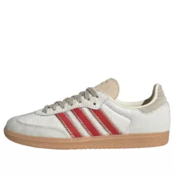 adidas Samba OG Pony Hair Wonder Beige Better Scarlet dámske nízke streetové tenisky béžové — produktová fotografia na bielom pozadí, bočný pohľad