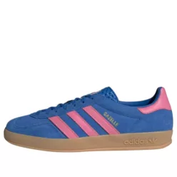 adidas Gazelle Indoor Blue Bliss Pink nízke streetové tenisky modré-ružové — produktová fotografia na bielom pozadí, bočný pohľad