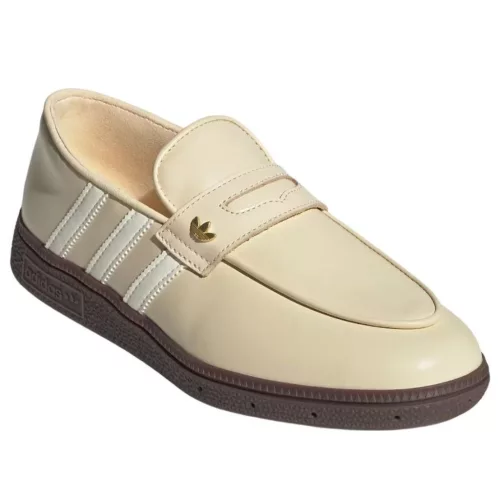 adidas Handball Spezial Loafer Warm Vanilla dámske nízke streetové tenisky — produktová fotografia na bielom pozadí, bočný pohľad