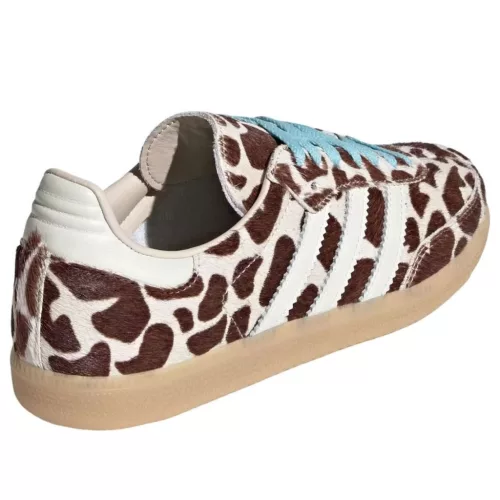 adidas Samba OG Giraffe Print Crystal Linen dámske nízke streetové tenisky — produktová fotografia na bielom pozadí, bočný pohľad