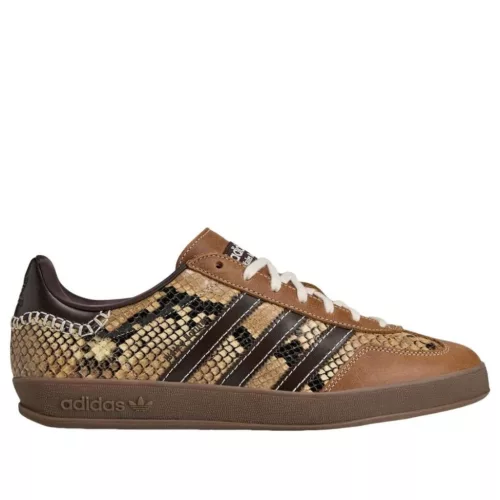 adidas Gazelle Indoor Wales Bonner Snakeskin nízke streetové tenisky — produktová fotografia na bielom pozadí, bočný pohľad
