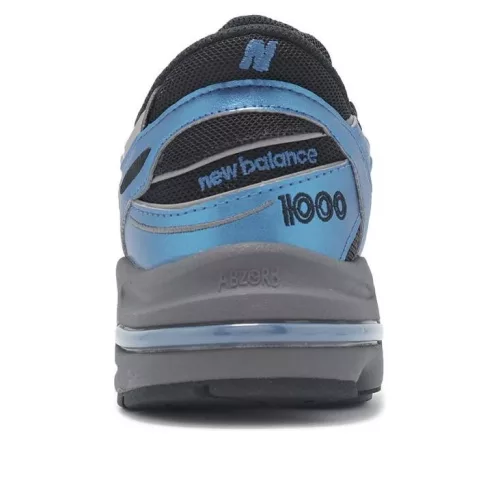 New Balance 1000 Metallic Blue nízke streetové tenisky tmavomodré-modré — produktová fotografia na bielom pozadí, bočný pohľad