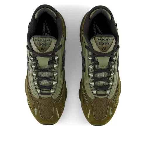 New Balance 1000 Cordura Woodland nízke streetové tenisky — produktová fotografia na bielom pozadí, bočný pohľad