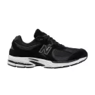 New Balance 2002R Black Gunmetal nízke streetové tenisky čierne — produktová fotografia na bielom pozadí, bočný pohľad