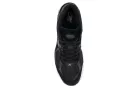 New Balance 2002R Black Gunmetal nízke streetové tenisky čierne — produktová fotografia na bielom pozadí, bočný pohľad