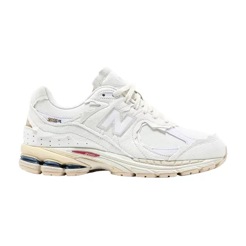 New Balance 2002R Protection Pack Sea Salt nízke streetové tenisky lomené biele — produktová fotografia na bielom pozadí, bočný pohľad
