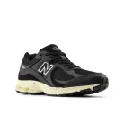 New Balance 2002R Black Vintage nízke streetové tenisky čierne — produktová fotografia na bielom pozadí, bočný pohľad