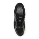New Balance 2002R Black Vintage nízke streetové tenisky čierne — produktová fotografia na bielom pozadí, bočný pohľad