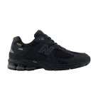 New Balance 2002R Cordura Phantom Black nízke streetové tenisky lomené biele-čierne — produktová fotografia na bielom pozadí, bočný pohľad