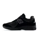 New Balance 2002R Mesh Black Metallic nízke streetové tenisky čierne — produktová fotografia na bielom pozadí, bočný pohľad
