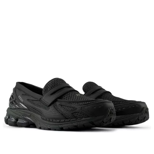 New Balance 1906L Blacktop Phantom nízke streetové tenisky lomené biele — produktová fotografia na bielom pozadí, bočný pohľad