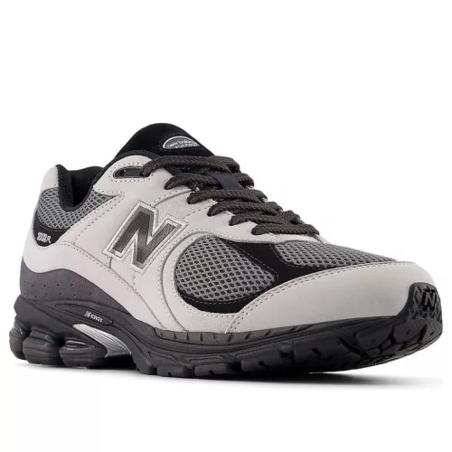 New Balance 2002R Grey Matter Castlerock nízke streetové tenisky sivé — produktová fotografia na bielom pozadí, bočný pohľad