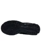 New Balance 2002R Triple Black Suede nízke streetové tenisky čierne — produktová fotografia na bielom pozadí, bočný pohľad