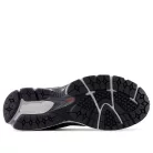 New Balance 2002R Woodland Black nízke streetové tenisky čierne — produktová fotografia na bielom pozadí, bočný pohľad