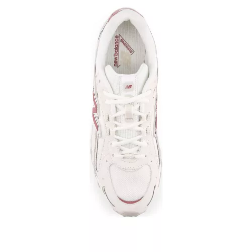 New Balance 204L Maroon Sea Salt nízke streetové tenisky bordové-lomené biele — produktová fotografia na bielom pozadí, bočný pohľad