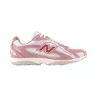 New Balance 204L Rosewood nízke streetové tenisky — produktová fotografia na bielom pozadí, bočný pohľad