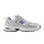 New Balance 530 Silver Metalic Magic Blue nízke streetové tenisky strieborné-modré — produktová fotografia na bielom pozadí, bočný pohľad