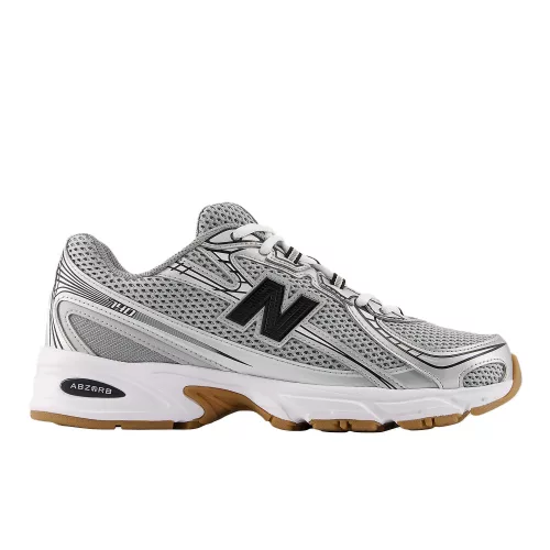 New Balance 740v2 Slate Grey nízke streetové tenisky sivé — produktová fotografia na bielom pozadí, bočný pohľad
