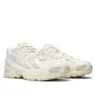 New Balance 740v2 Bisque Angora nízke streetové tenisky — produktová fotografia na bielom pozadí, bočný pohľad