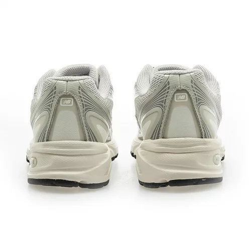 New Balance 740 Slate Grey nízke streetové tenisky sivé — produktová fotografia na bielom pozadí, bočný pohľad