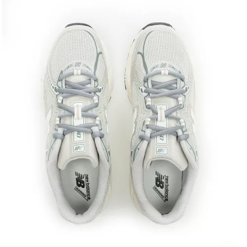 New Balance 740 Slate Grey nízke streetové tenisky sivé — produktová fotografia na bielom pozadí, bočný pohľad