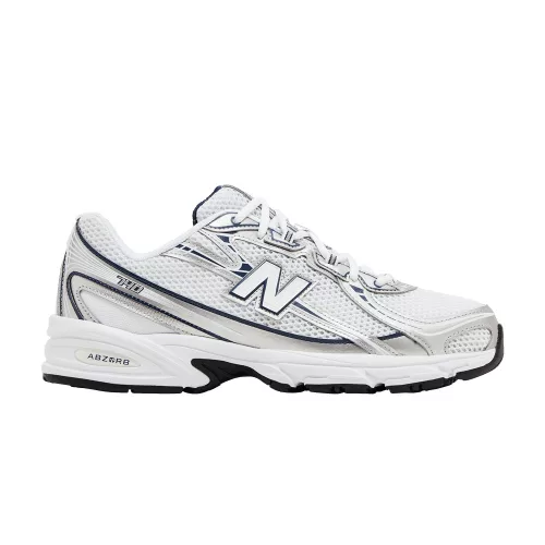 New Balance 740v2 White Shadow Grey Navy nízke streetové tenisky biele-sivé — produktová fotografia na bielom pozadí, bočný pohľad