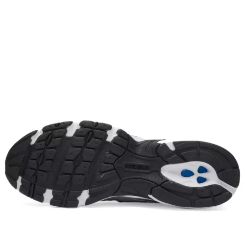 New Balance 740v2 White Shadow Grey Navy nízke streetové tenisky biele-sivé — produktová fotografia na bielom pozadí, bočný pohľad