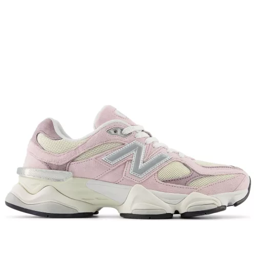 New Balance 9060 Rose Sugar Angora nízke streetové tenisky — produktová fotografia na bielom pozadí, bočný pohľad