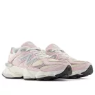 New Balance 9060 Rose Sugar Angora nízke streetové tenisky — produktová fotografia na bielom pozadí, bočný pohľad
