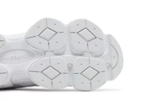 New Balance 9060 Triple White pánske nízke mestské tenisky biele