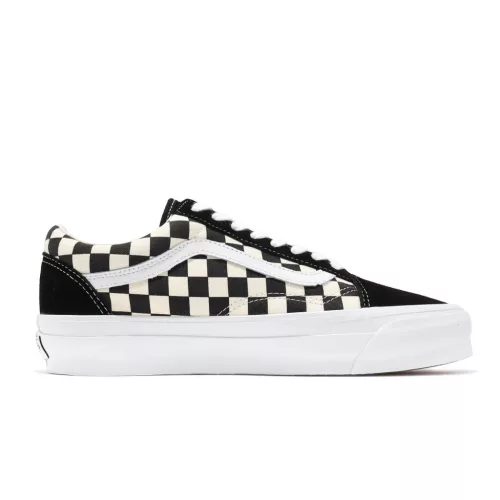 Vans Old Skool 36 LX Checkerboard White Black nízke streetové tenisky čierne-biele — produktová fotografia na bielom pozadí, bočný pohľad