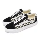Vans Old Skool 36 LX Checkerboard White Black nízke streetové tenisky čierne-biele — produktová fotografia na bielom pozadí, bočný pohľad